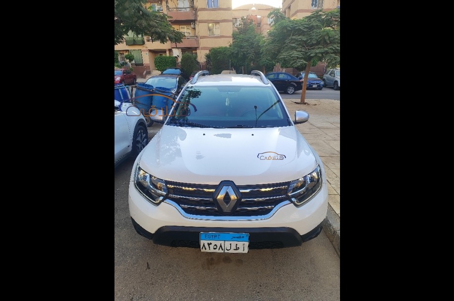 Duster Renault White