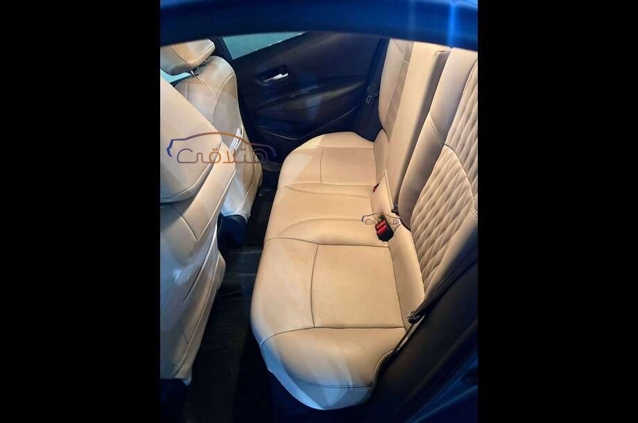 Corolla Toyota أزرق