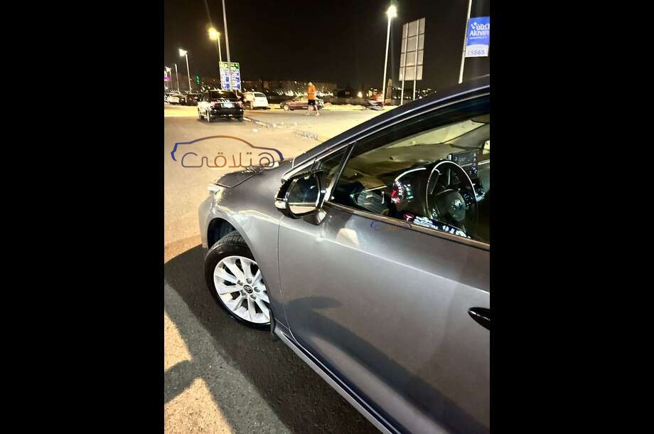 Corolla Toyota أزرق