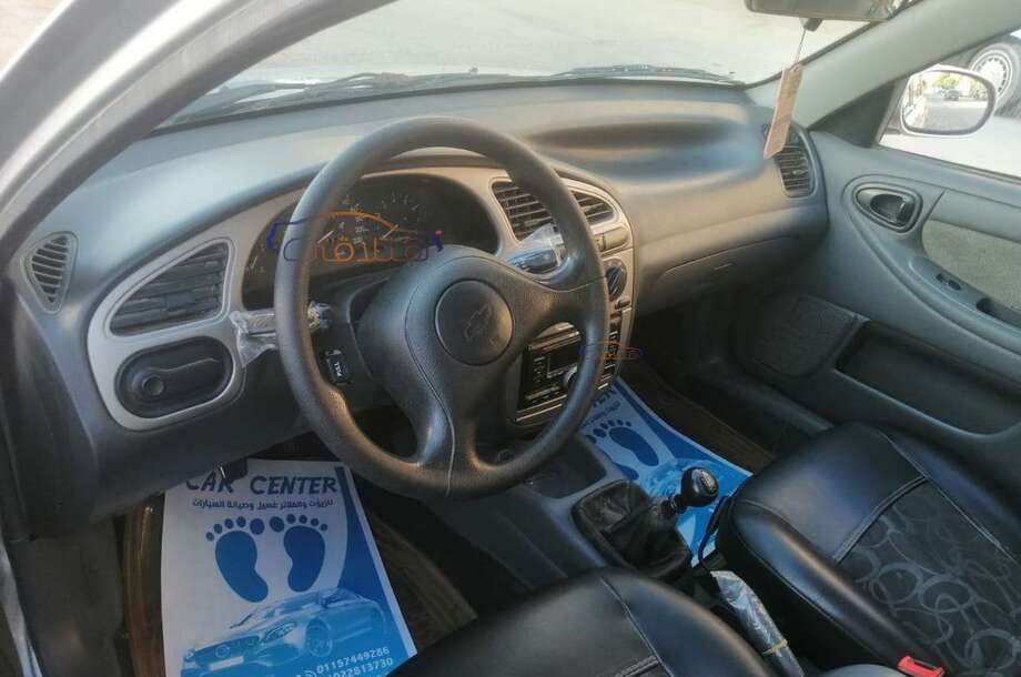 Lanos Chevrolet فضي