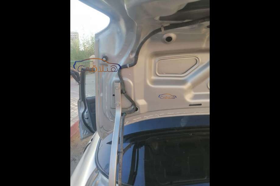 Lanos Chevrolet فضي