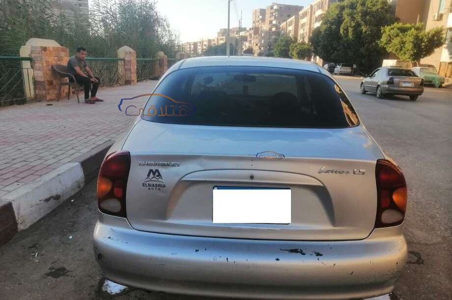 Lanos Chevrolet فضي