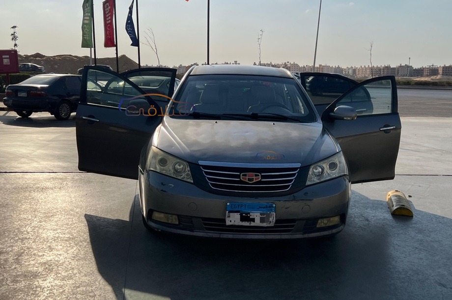 Emgrand 7 Geely فضي