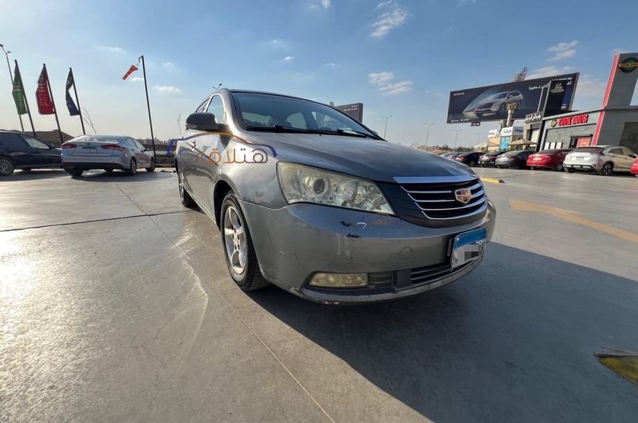 Emgrand 7 Geely فضي