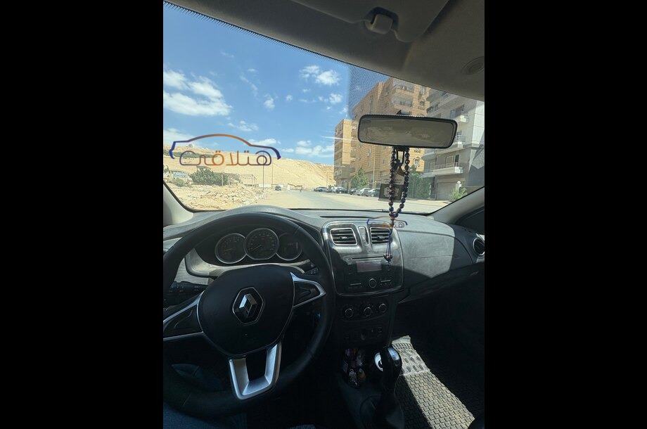 Sandero Renault Silver