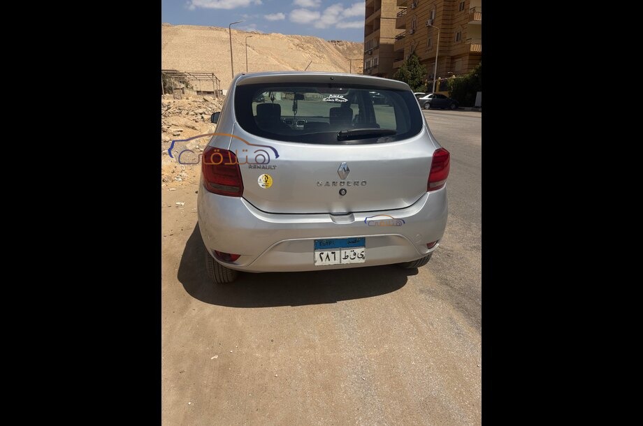 Sandero Renault Silver