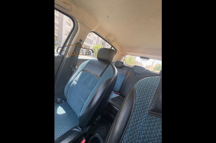 Sandero Renault Silver