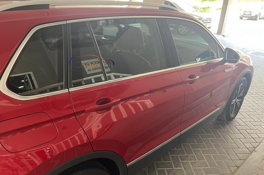 Tiguan Volkswagen احمر