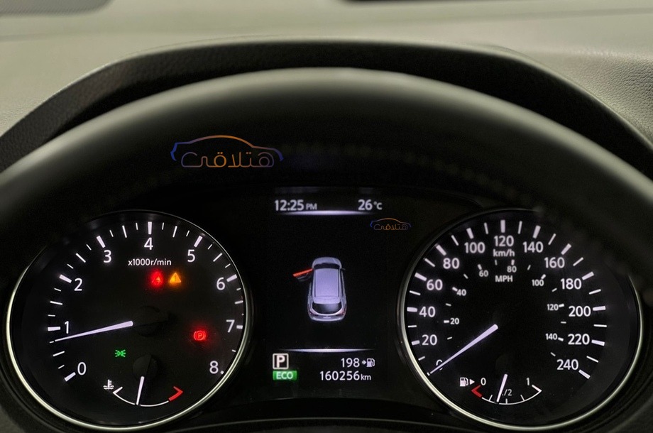 Qashqai Nissan أسود