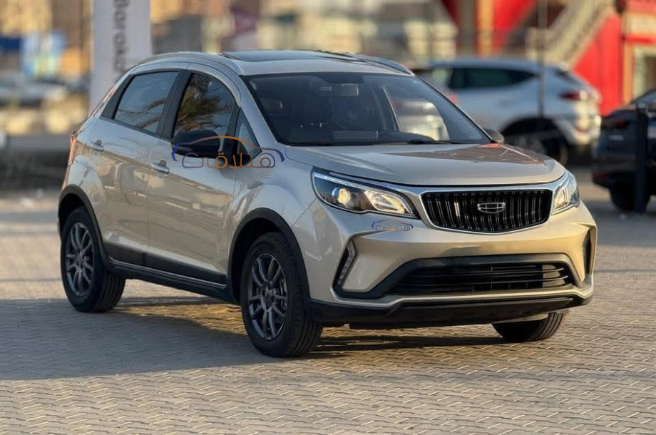 GX3 Pro Geely ذهبي