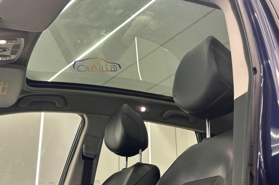 Kadjar Renault أزرق