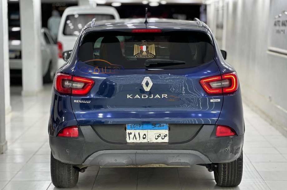 Kadjar Renault أزرق