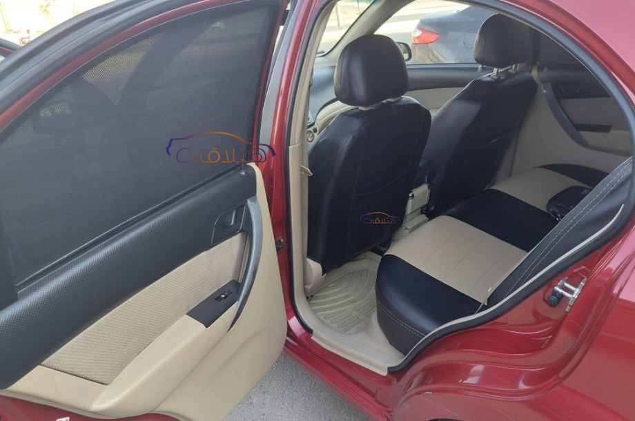 Aveo Chevrolet Dark red