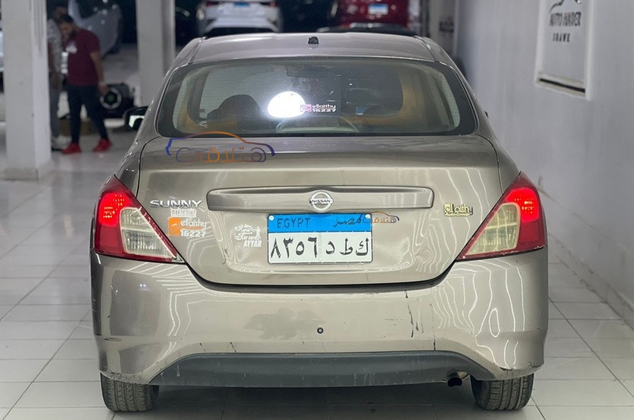 Sunny Nissan برونزي