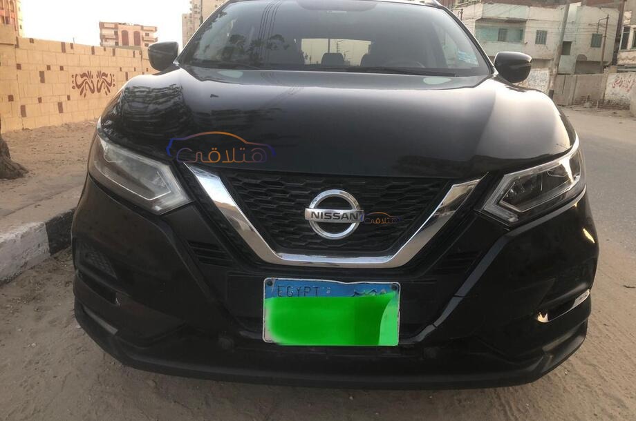 Qashqai Nissan أسود