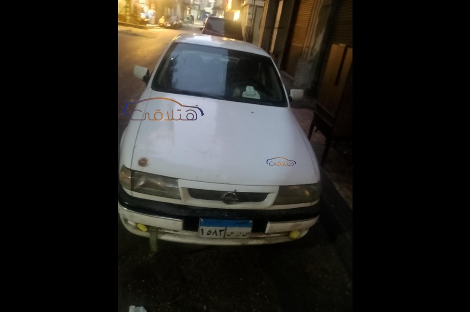 Vectra Opel أبيض