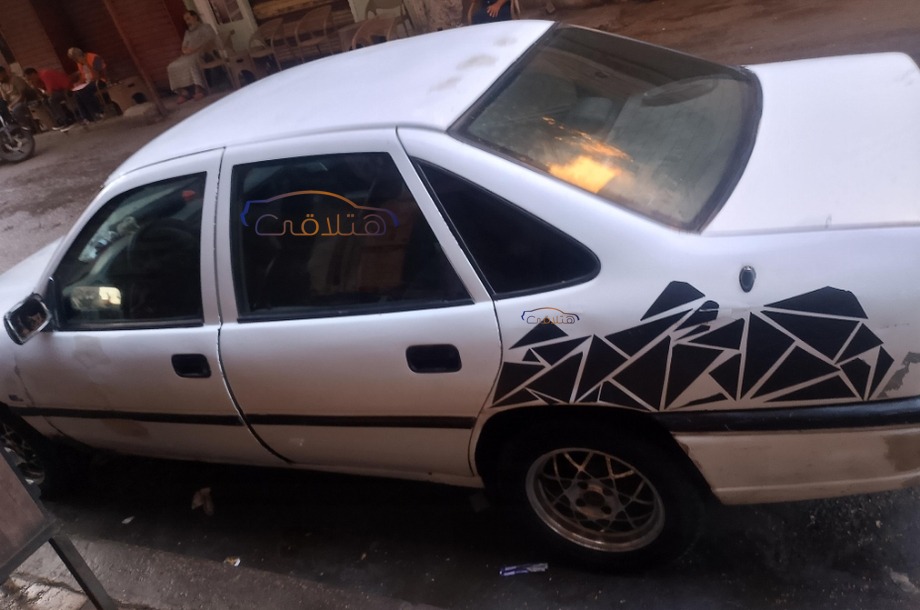 Vectra Opel أبيض