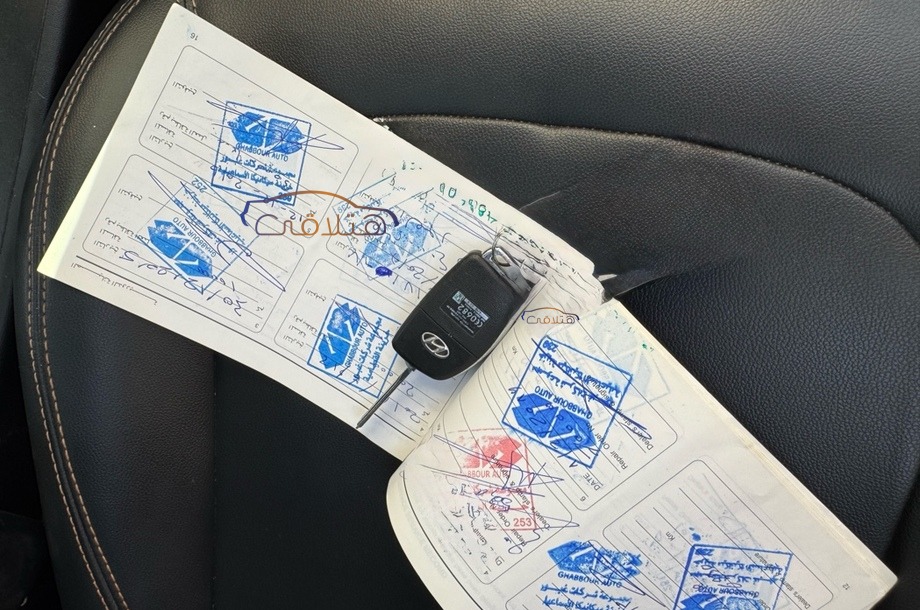 Megane Renault فضي