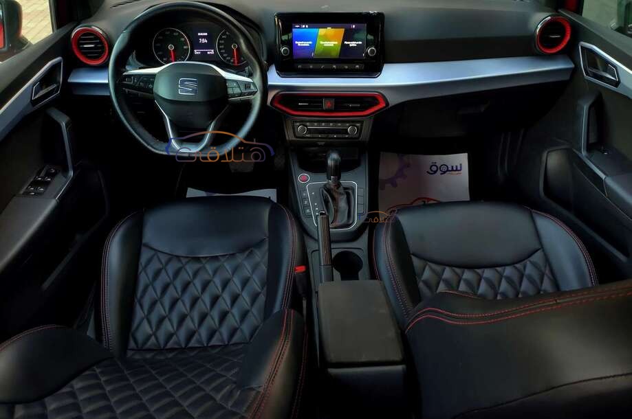Ibiza Seat احمر