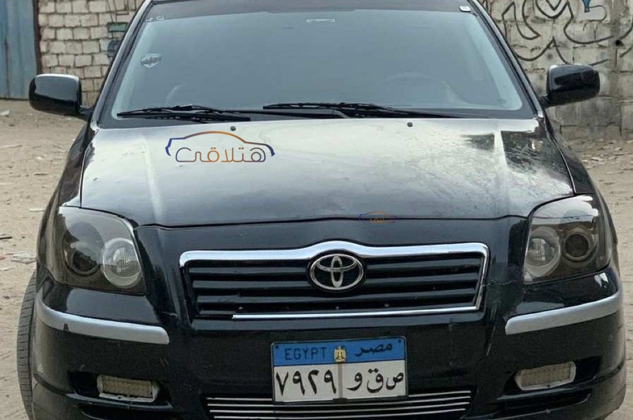 Avensis Toyota أسود