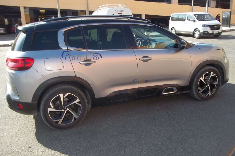 C5 Aircross Citroën فضي