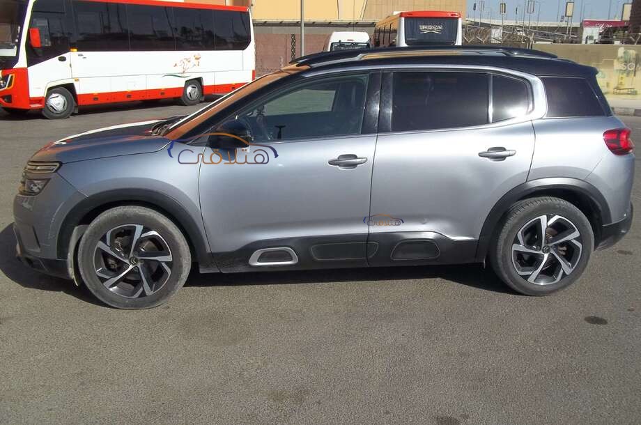 C5 Aircross Citroën فضي