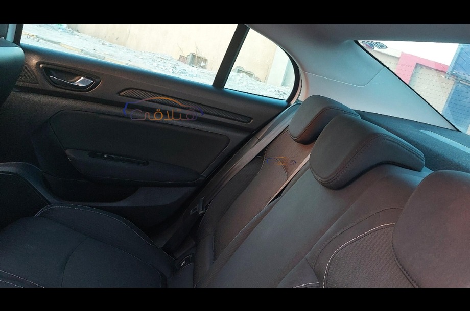 Megane Renault White