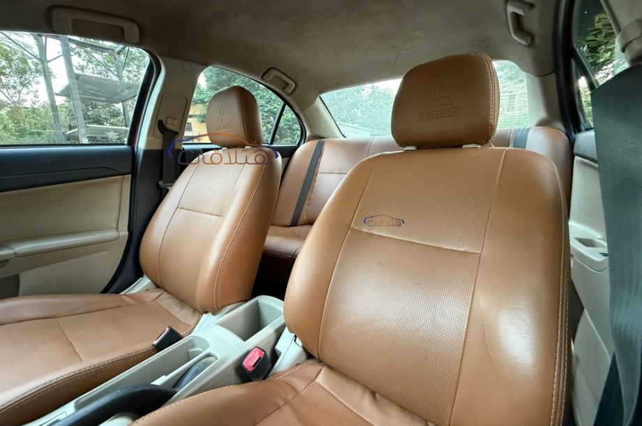 Lancer EX Shark Mitsubishi احمر