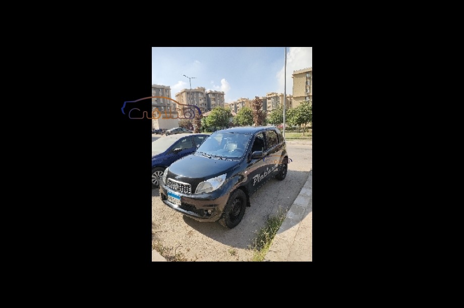 Terios Daihatsu أسود