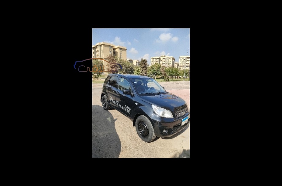 Terios Daihatsu أسود