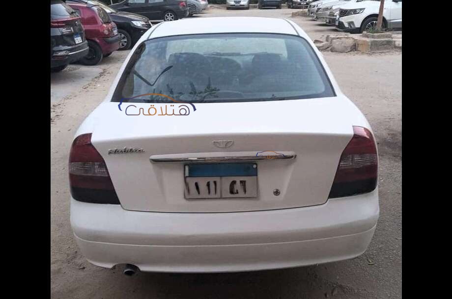 Nubira 2 Daewoo أبيض