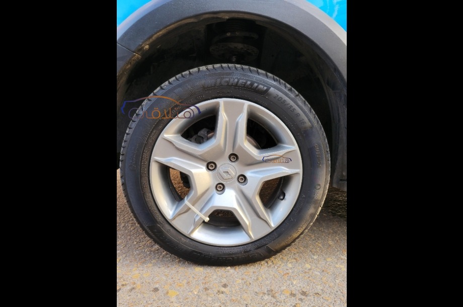 Sandero Step Way Renault أزرق