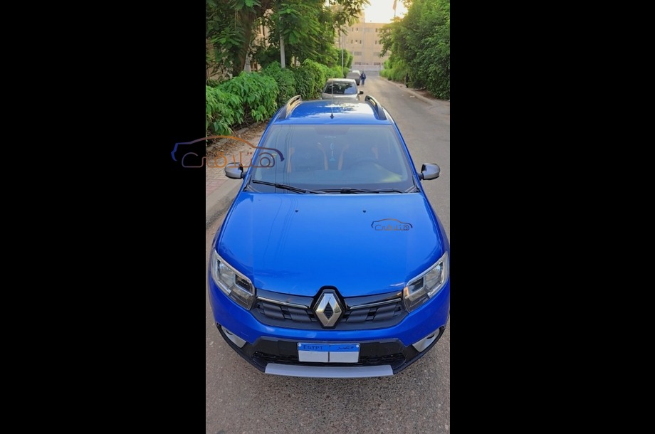 Sandero Step Way Renault أزرق