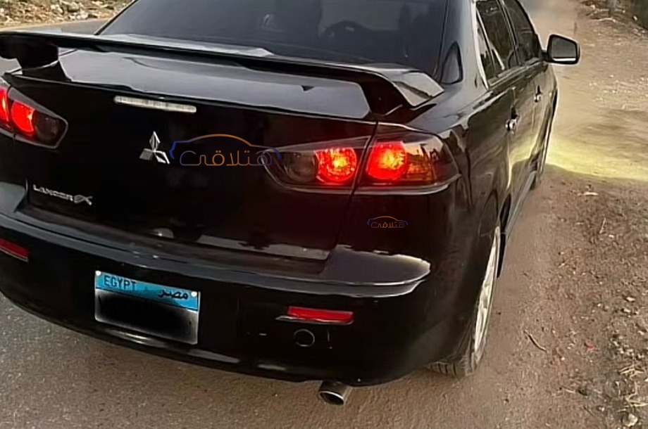 Lancer EX Shark Mitsubishi أسود