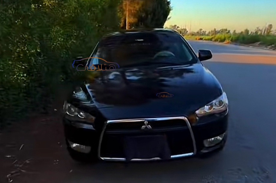Lancer EX Shark Mitsubishi أسود