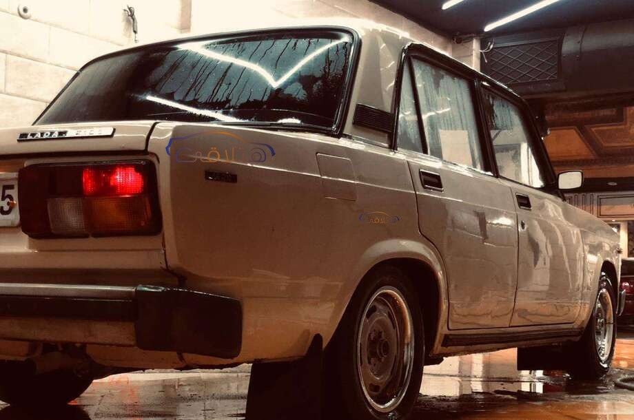 2105 Lada بيج