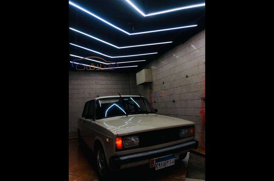 2105 Lada بيج