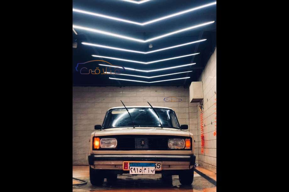 2105 Lada بيج