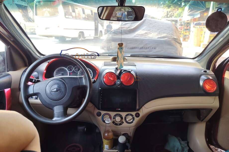 Aveo Chevrolet احمر
