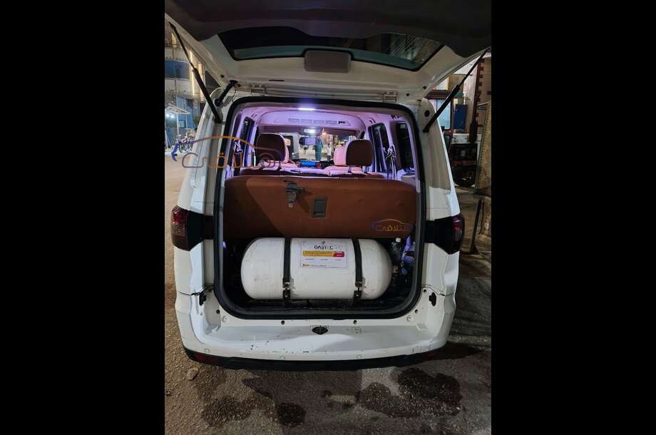 M 50 Changhe أبيض