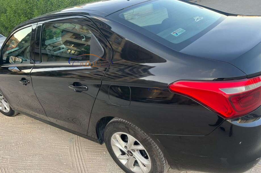 C Elysee Citroën أسود