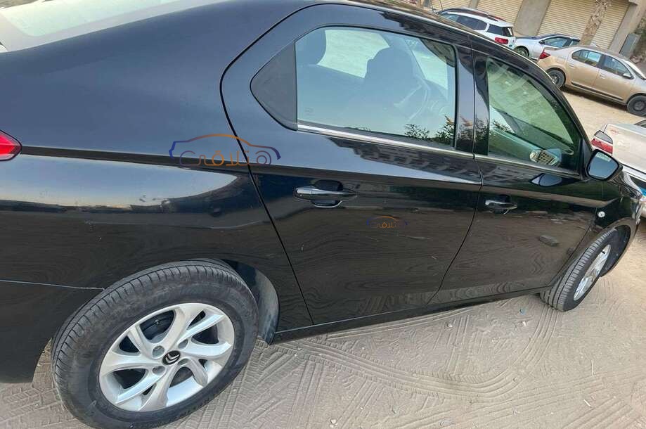 C Elysee Citroën أسود