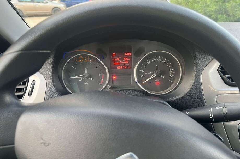 C Elysee Citroën أسود