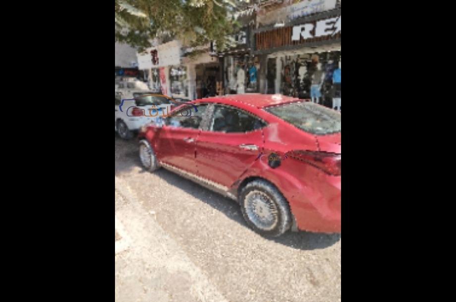 Elantra MD Hyundai احمر