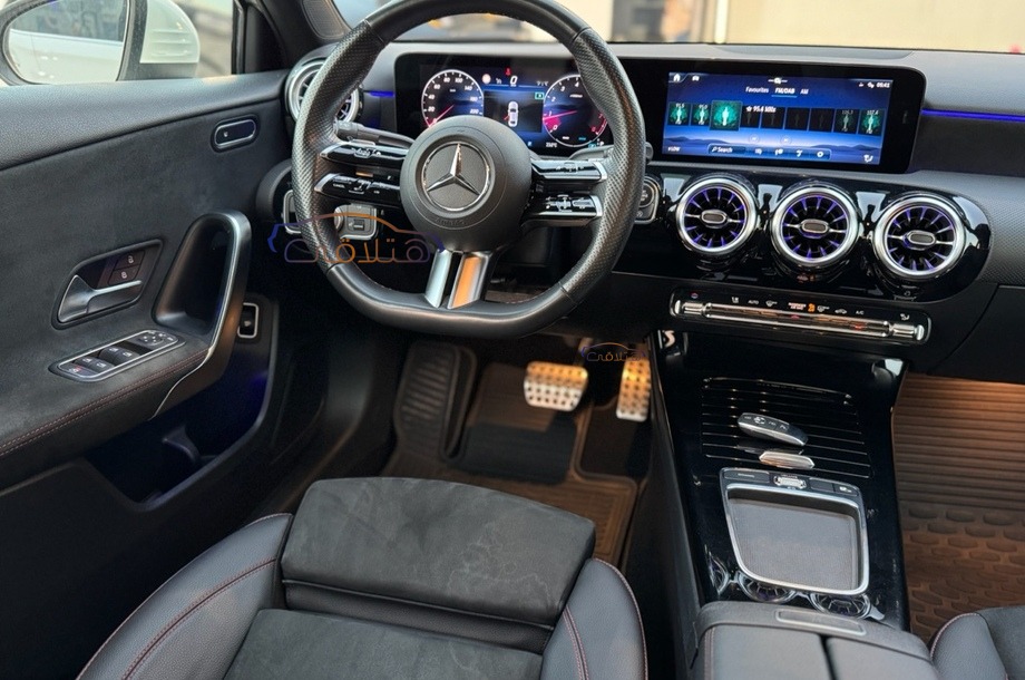 A 200 Mercedes أبيض