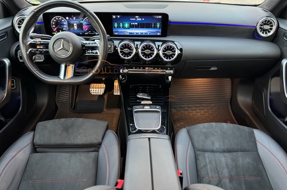 A 200 Mercedes أبيض