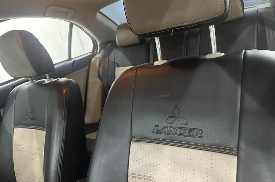 Lancer EX Shark Mitsubishi فضي