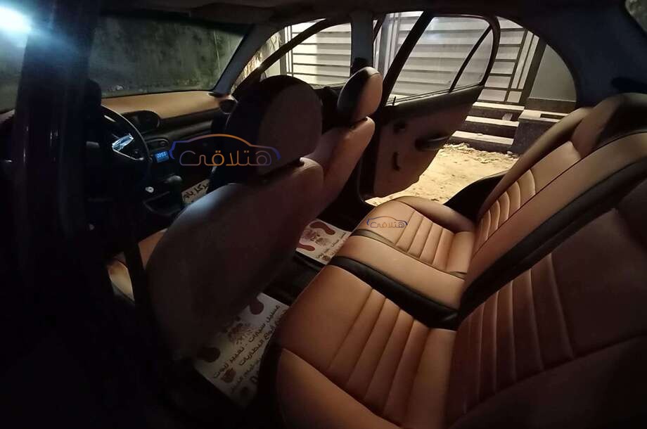 Accent Hyundai احمر