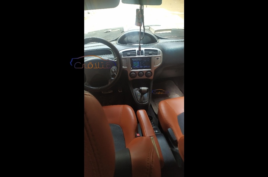 Matrix Hyundai أسود