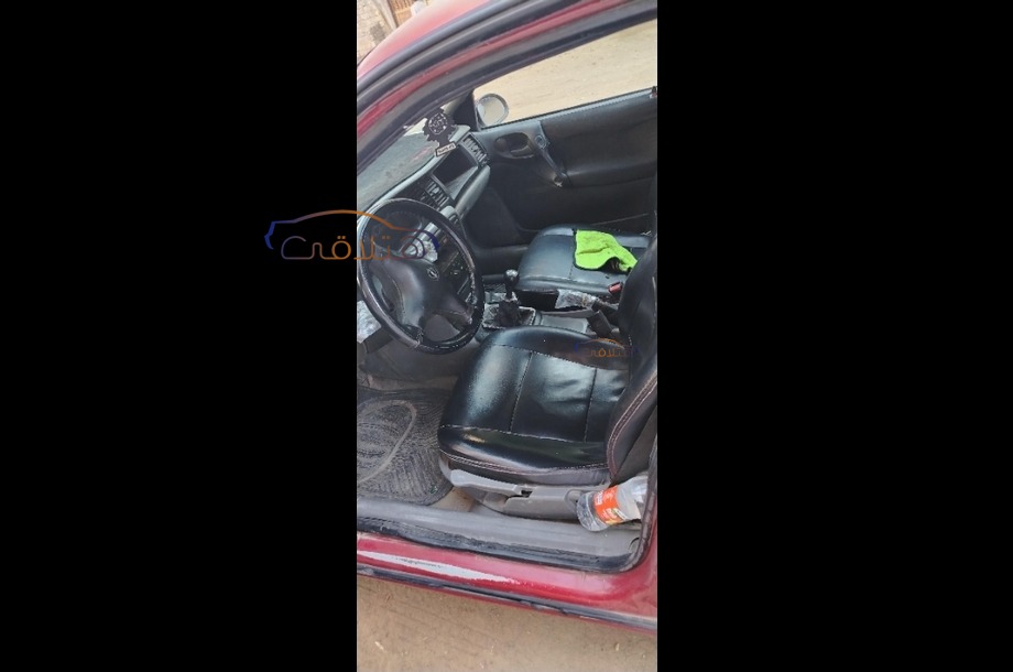 Vectra Opel احمر